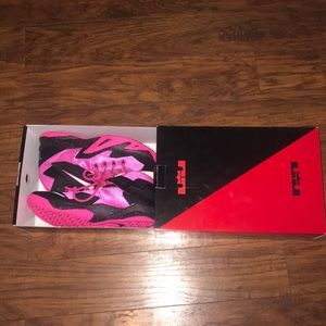 Nike zoom soldier VII